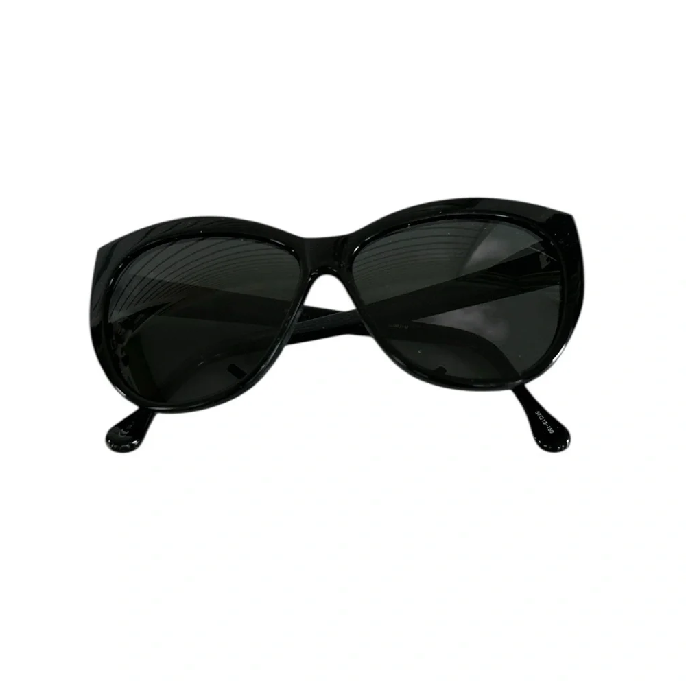 Crescent‎ Black Sunglasses Elegant Design